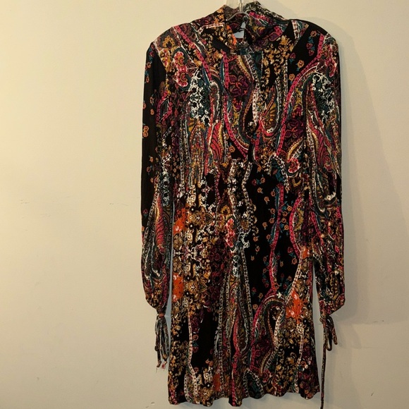 Ladies FREE PEOPLE DRESS - Picture 3 of 8